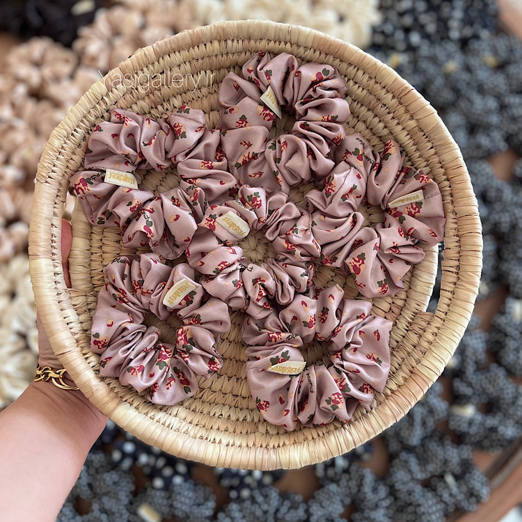 اسکرانچی سارژ طرحدار - بادوام یاسی گالری